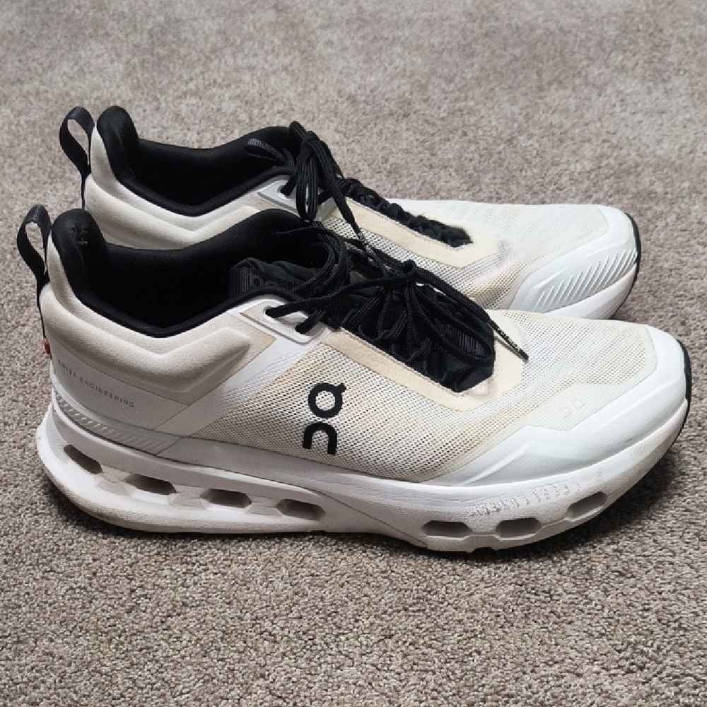 On Running Cloudnova X White and Black Athletic Shoes